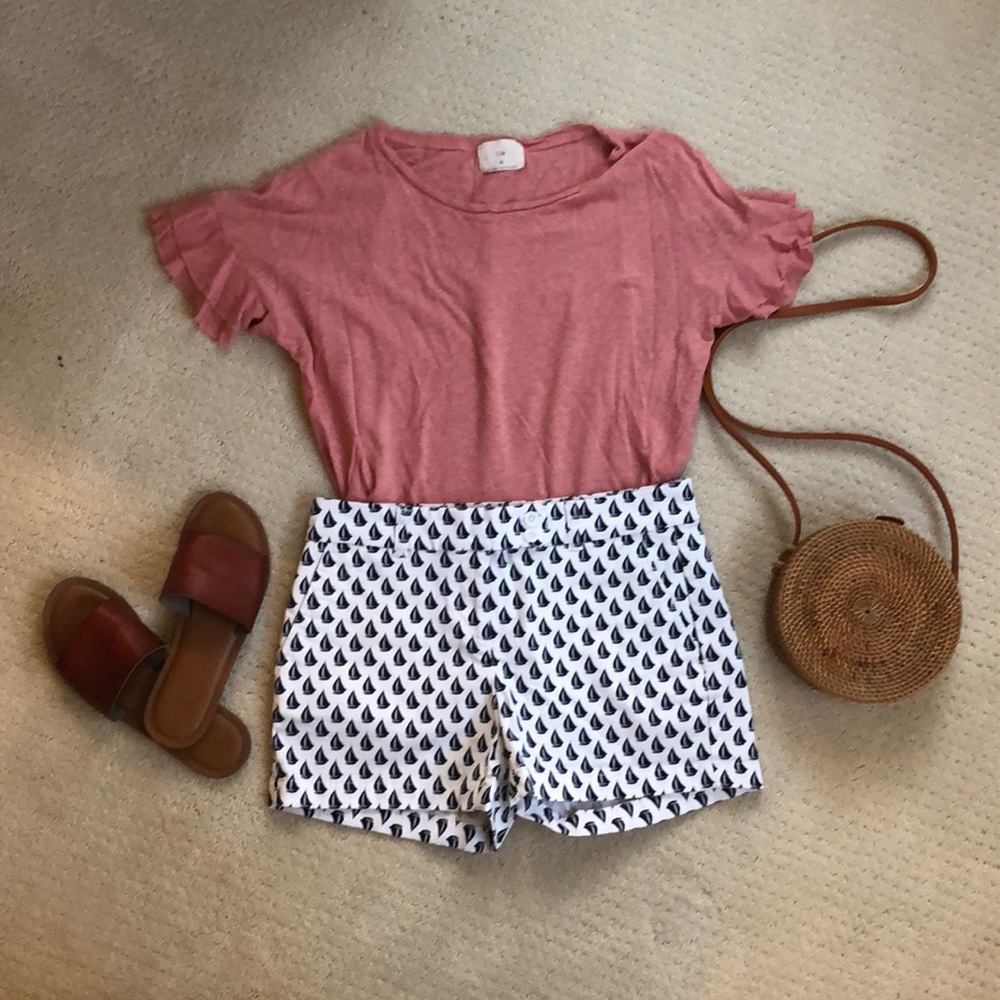 Size 4 barely worn Vineyard Vines shorts